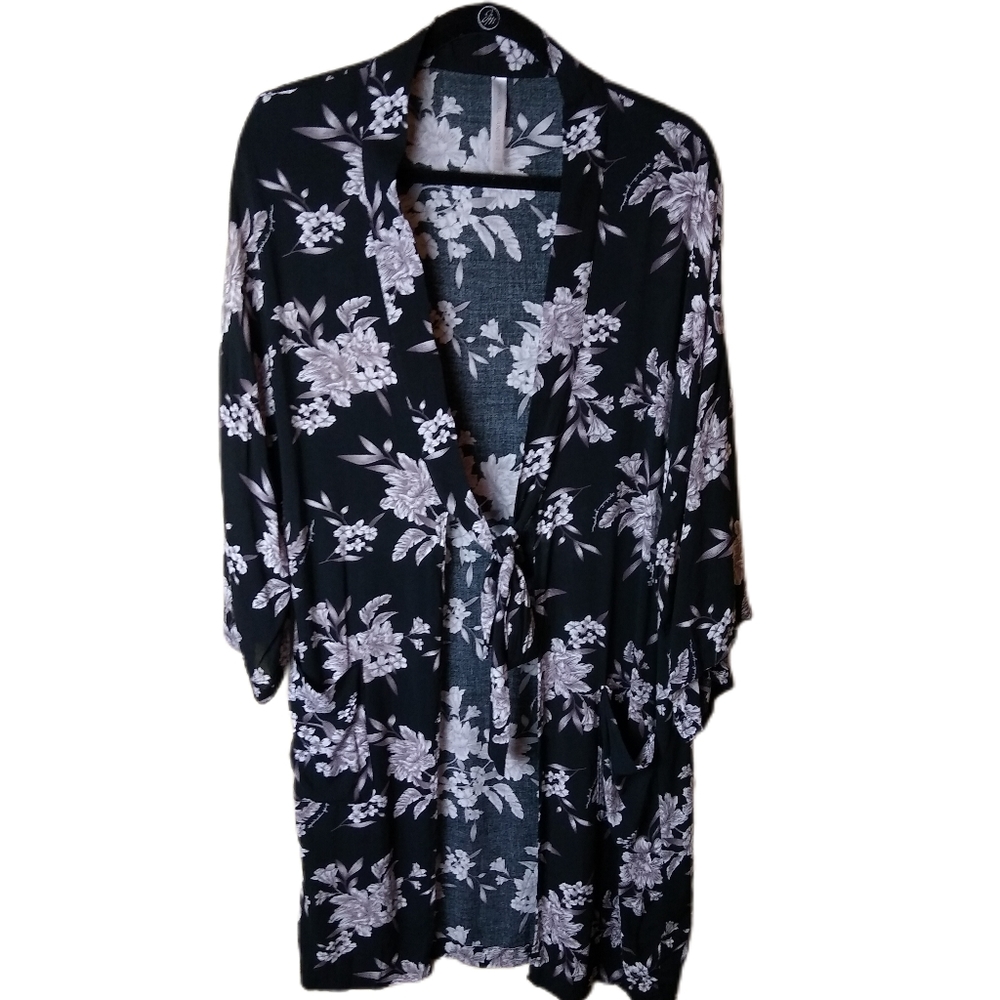 Spiritual Gangster Duster Kimono Dark Floral Black White One Size EUC